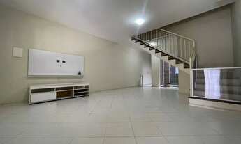 Imagem 2: Sobrado para venda possui 176 metros quadrados com 3 quartos