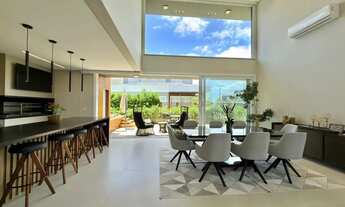 Imagem 3: Sobrado para venda com 339 metros quadrados com 4 quartos