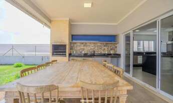 Imagem 3: Casa no condomínio Residencial Terras Nobres para venda com 3 quartos, sendo 3 suítes , 60