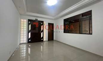 Imagem 5: Oportunidade Única: Casa Residencial/Comercial com 4 Quartos e Edícula em Santa Quitéria