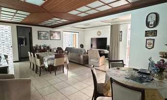 Imagem 3: Casarão no coração da cidade