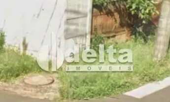 Imagem 2: Área com 784m² disponível para Venda no bairro Lagoinha em Uberlândia-MG