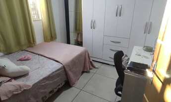 Imagem 3: Aluga-se casa com 2/4 sala cozinha banheiro varanda e área para churrasco com chuveiro