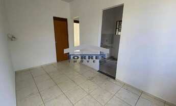 Imagem 2: Casa com 2 Quartos para Alugar Vargem das Flores