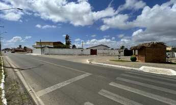 Imagem: Casa -Caponga,na Praça da Sardinha