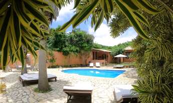 Imagem 5: Pousada a 400 metros da praia da Tartaruga- 14 apartamentos- Jardim /arvores frutíferas