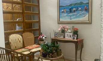 Imagem 3: Casa à venda no Centro de Florianópolis, 5 quartos sendo 2 suítes