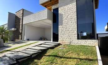 Imagem: Casa de condomínio térrea para venda possui