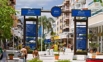 Imagem 2: Casa à venda com 260 m² - Possui 08 Dormitórios em Jurerê - Florianópolis - SC