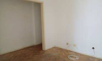 Imagem 2: EXCELENTE LOCALIZAÇÃO, AMPLO QUARTO E SALA