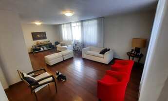 Imagem 2: Sobrado para venda tem 300 metros quadrados com 4 quartos em Setor Sul - Goiânia - GO