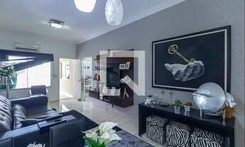 Imagem 3: Casa para Aluguel - Jardim Atlântico , 3 Quartos, 240 m2