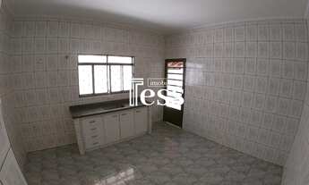 Imagem 5: ALUGA - Casa de bairro edícula de fundo 2 dormitórios 1 banheiro social quintal vaga de ga