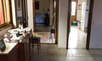 Imagem 7: Casa mobiliada em condomínio de alto padrão