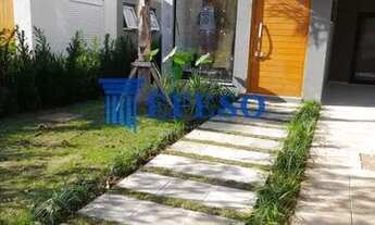 Imagem 2: Casa de condomínio sobrado para aluguel possui 317 metros quadrados com 3 quartos