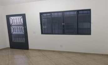 Imagem 3: 01 quarto, sala, cozinha e WC