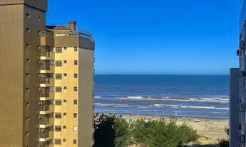 Imagem: Sacada de frente para o mar. Totalmente