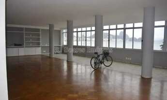 Imagem 3: Apartamento com quatro quartos s eno um suíte, em Copacabana, na avenida Atlântica