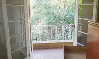 Imagem 7: Casa no bairro do Tremembé. Construção sólida. Precisa de modernização