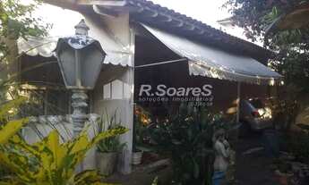 Imagem 2: Casa com 3 quartos em Sulacap, Rua Eduardo Mendes Gonçalves