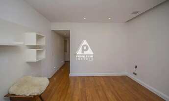 Imagem 7: Lindo apartamento 4 quartos, sendo 2 suítes, varanda , 3 vagas na escritura