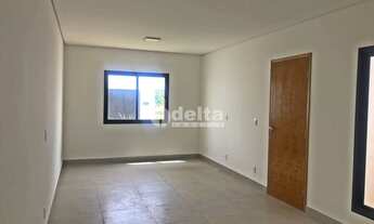 Imagem 5: Casa para aluguel, 3 quartos, 2 suítes, 1 vaga, Jardim Karaíba - Uberlândia/MG