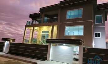 Imagem 2: Maravilhosa Casa Beira-Mar com 3 Quartos, Suítes, Varanda e 2 Vagas em Maricá/RJ