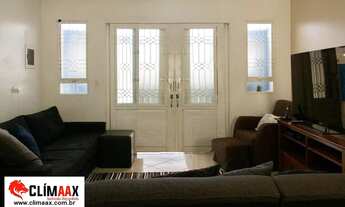 Imagem 3: Sobreado super reformado, excelente localização