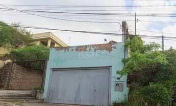 Imagem 2: Casa para Venda - 700m², 4 dormitórios, sendo 1 suites, 3 vagas - Menino Deus