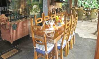 Imagem 4: Casa de alto padrão na Granja Julieta