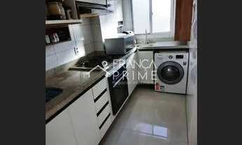 Imagem 2: Imóvel de 2 dormitórios, mobiliado, cooktop, forno, vaga de garagem