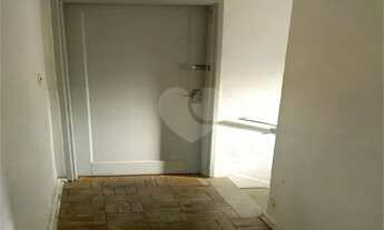 Imagem 5: Casa de 2 Dormitorios com 220m² à Venda no Jardim das Acácias