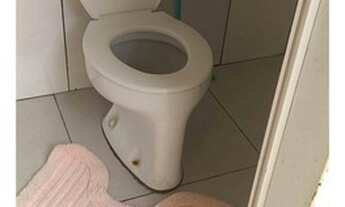 Imagem 5: QUARTO Quarto com aluguel por R$650 /mês