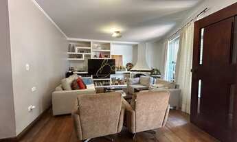 Imagem 7: Casa espaçosa com 4 dormitórios em excelente localização