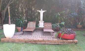 Imagem 6: Casa em Cosme Velho com seis quartos sendo três suítes