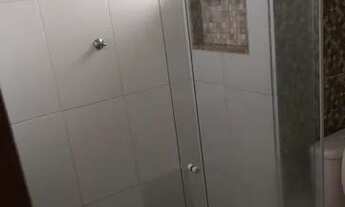 Imagem 7: Apartamento com sala, 2 quartos, cozinha, área de serviço, 1 banheiro e garagem