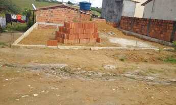 Imagem 3: Terreno já com radier