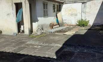 Imagem 5: PORTO ALEGRE - Casa Padrão - Partenon