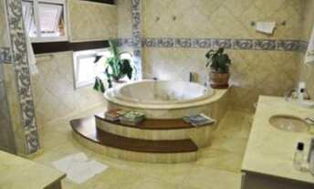 Imagem 6: Casa para venda possui 960 metros quadrados com 5 quartos