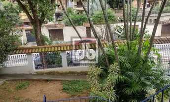 Imagem 4: Casa Linear Pechincha Terreno com arvores frutíferas 4 quartos sendo 2 suítes churrasqueir