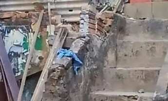 Imagem 2: Sobrado à venda em Morrinhos com 80m², 5 Quarto(s) e 2 Vaga(s)