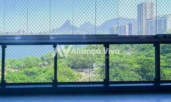 Imagem 3: Apartamento Lagoa, vista frontal, com varanda, excelente planta!