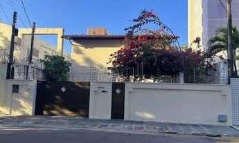 Imagem: Casa Duplex no Cocó ao lado do Colégio