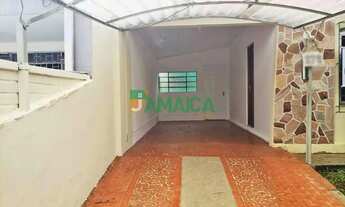 Imagem 2: Casa 165m² para locação no Jardim das Américas com 04 quartos na Rua Câmara Júnior - 1877