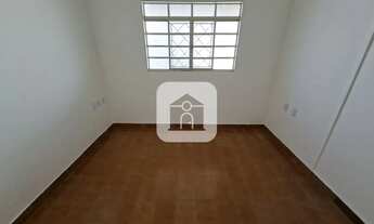 Imagem 10: Casa estilo Sobrado para locação no bairro Martins