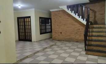 Imagem: Sobrado para aluguel e venda com 242 metros