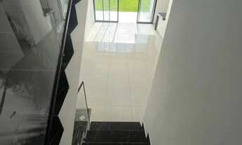 Imagem 4: Casa no Condomínio Aldebaran Leste com 4 Quartos (3 Suítes) - Frente, Verde Lar