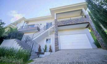 Imagem 3: LINDA CASA À VENDA NO CONDOMÍNIO ALPHAVILLE EM GRAMADO