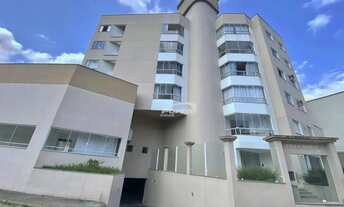 Imagem: São 55m² distribuídos em 02 dormitórios