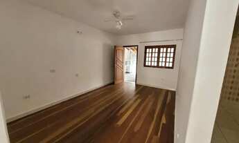 Imagem: Casa para locação no Bosque dos Eucaliptos